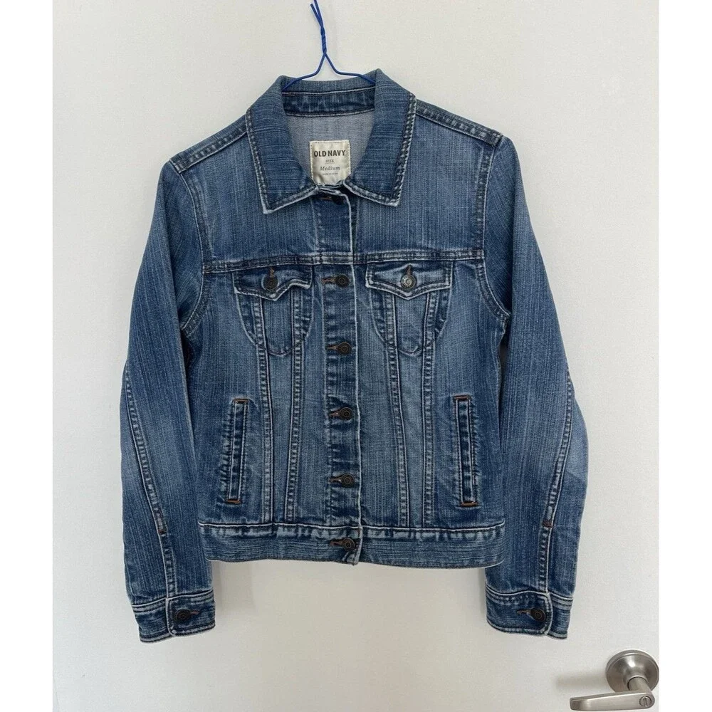 NWOT Old Navy Denim Jacket (Girls' Size Medium)